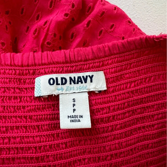 Old Navy Red Eyelet smocked back Fit and Flare Dress Size S - Picture 4 of 7